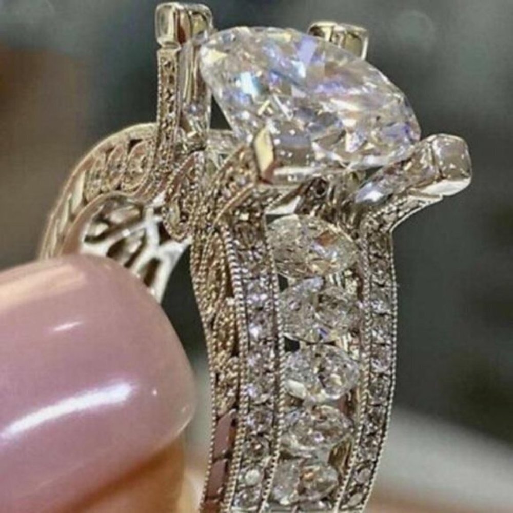 NEW 925 STERLING SILVER DIAMOND DIAMOND RING